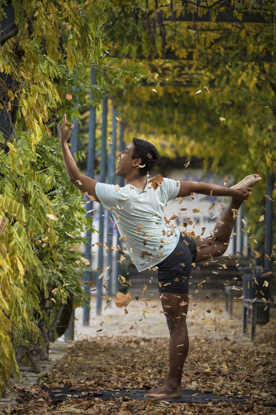 Elad-Itzkin-Yoga-Photography-Carlos-Sanchespinoza-8203.jpg