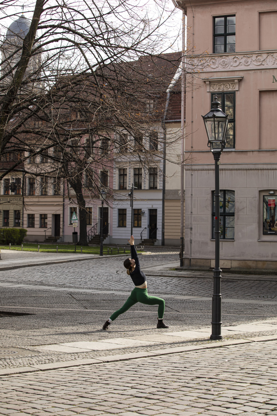 Elad-Itzkin-Yoga-Photography-Elvyra-Yoga-Berlin-ELAD0092.jpg