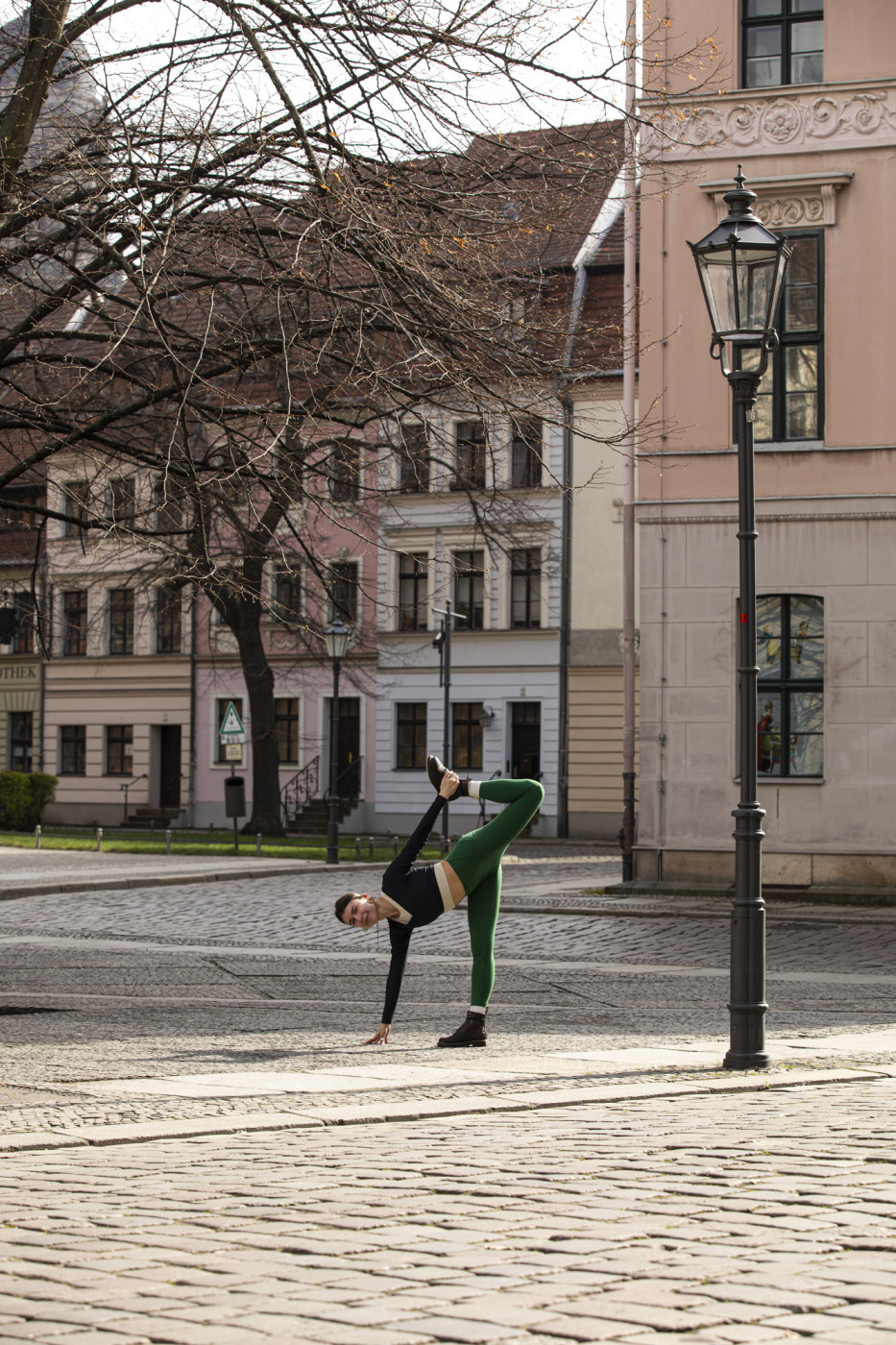 Elad-Itzkin-Yoga-Photography-Elvyra-Yoga-Berlin-ELAD0104.jpg