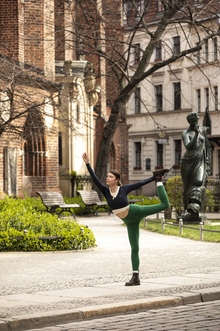Elad-Itzkin-Yoga-Photography-Elvyra-Yoga-Berlin-ELAD0116.jpg