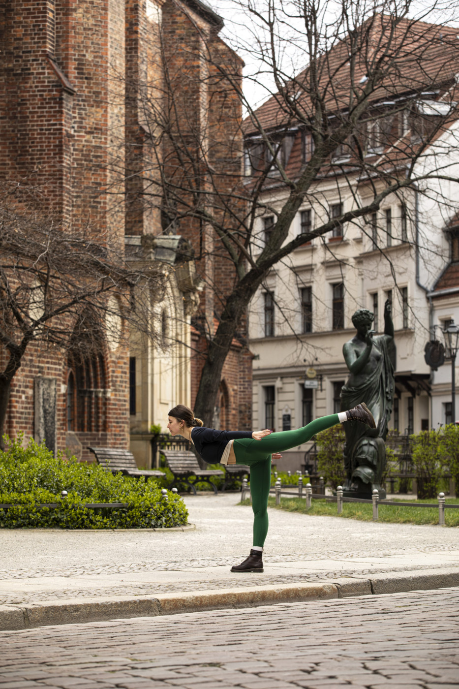 Elad-Itzkin-Yoga-Photography-Elvyra-Yoga-Berlin-ELAD0125.jpg