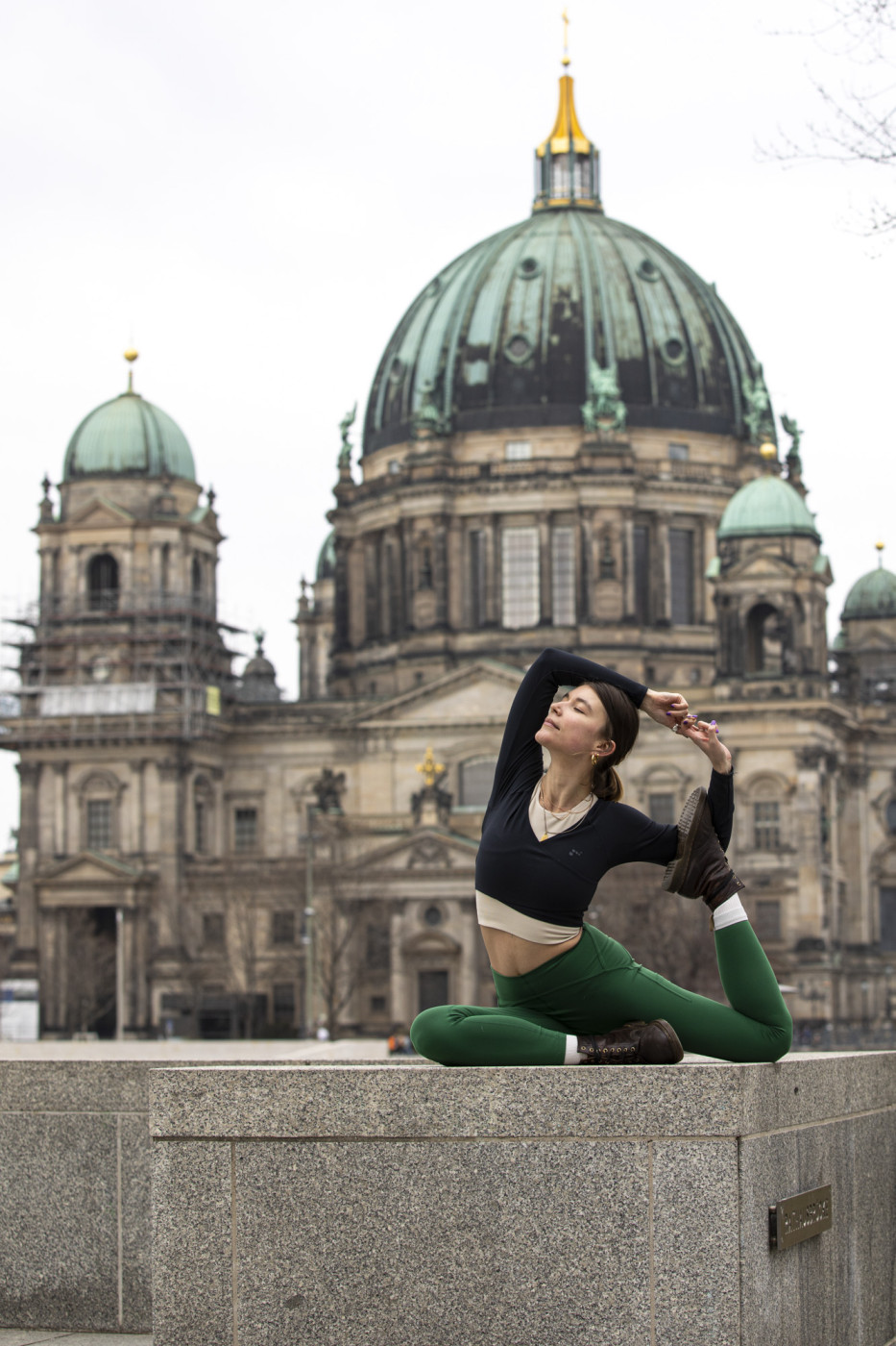 Elad-Itzkin-Yoga-Photography-Elvyra-Yoga-Berlin-ELAD0142.jpg