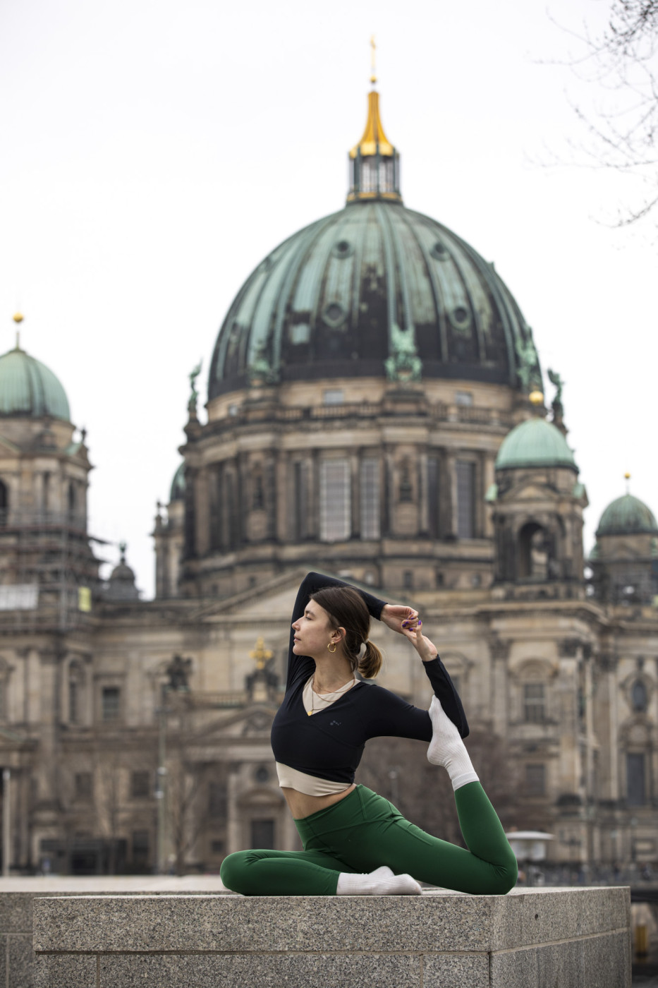 Elad-Itzkin-Yoga-Photography-Elvyra-Yoga-Berlin-ELAD0162.jpg