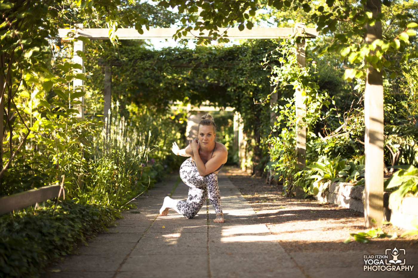 Evaloa-Schou-Yoga-Dance-Elad-Itzkin-Yoga-Photography-Copenhagen-Denmark-0382.jpg