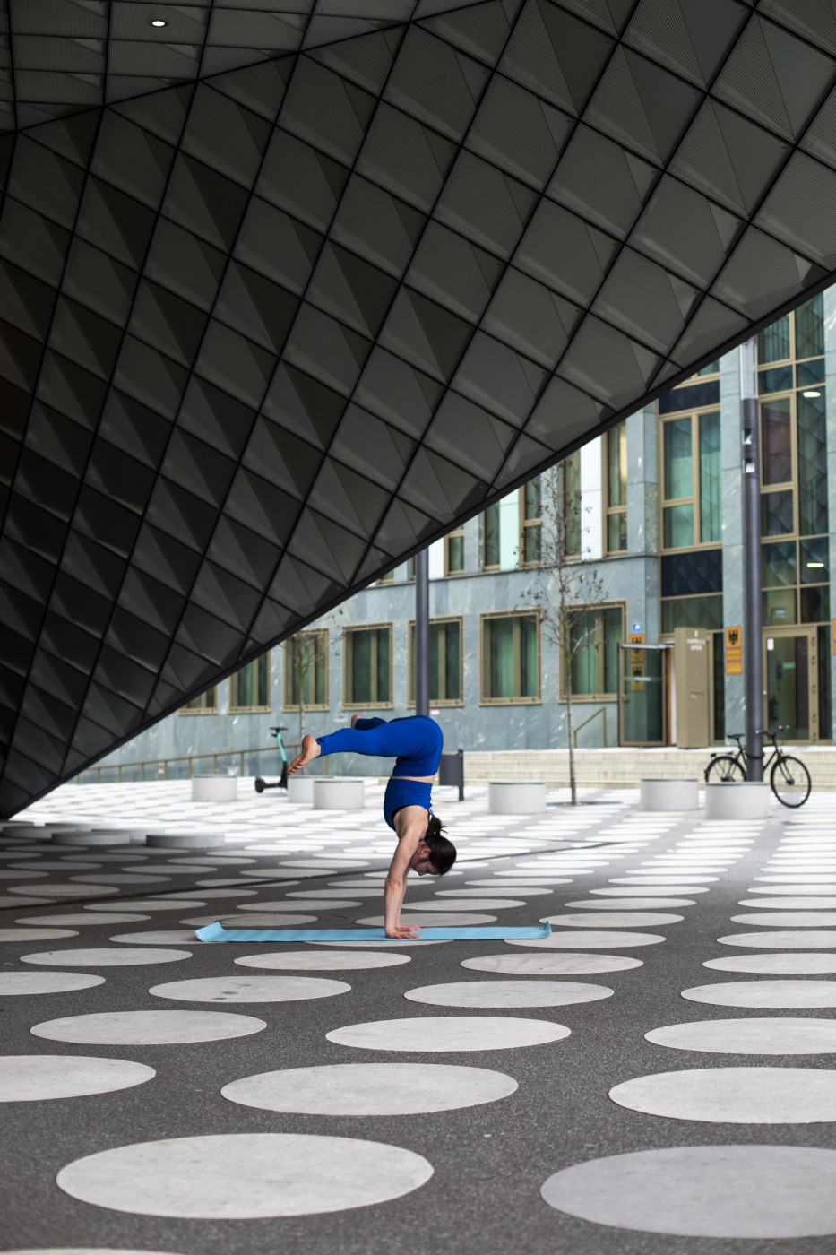 Elad-Itzkin-Yoga-Photography-Jessica-Jhotiyoga-Berlin-Germany-ELAD8376.jpg