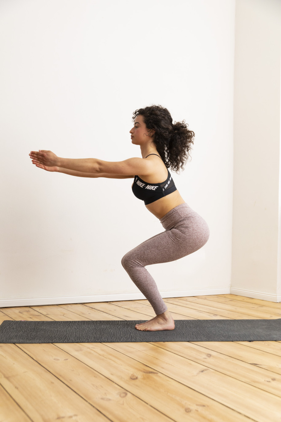 Elad Itzkin Yoga Photography - Júlia von Montfort - Berlin - ELAD0069.jpg