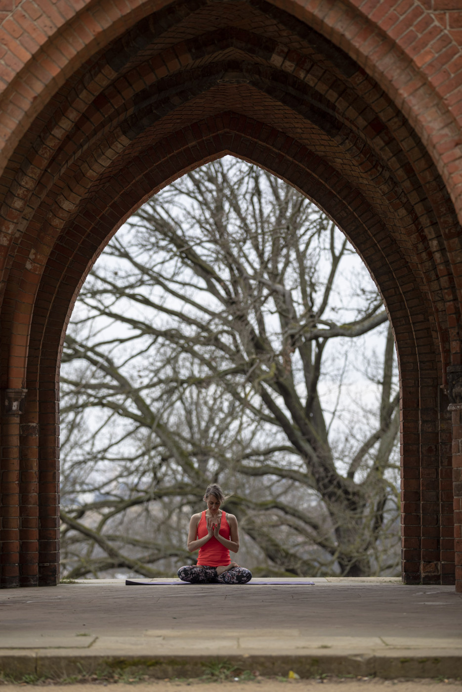 Elad-Itzkin-Yoga-Photography-Kristina-Hodakova-Berlin-Germany-ELAD9094.jpg