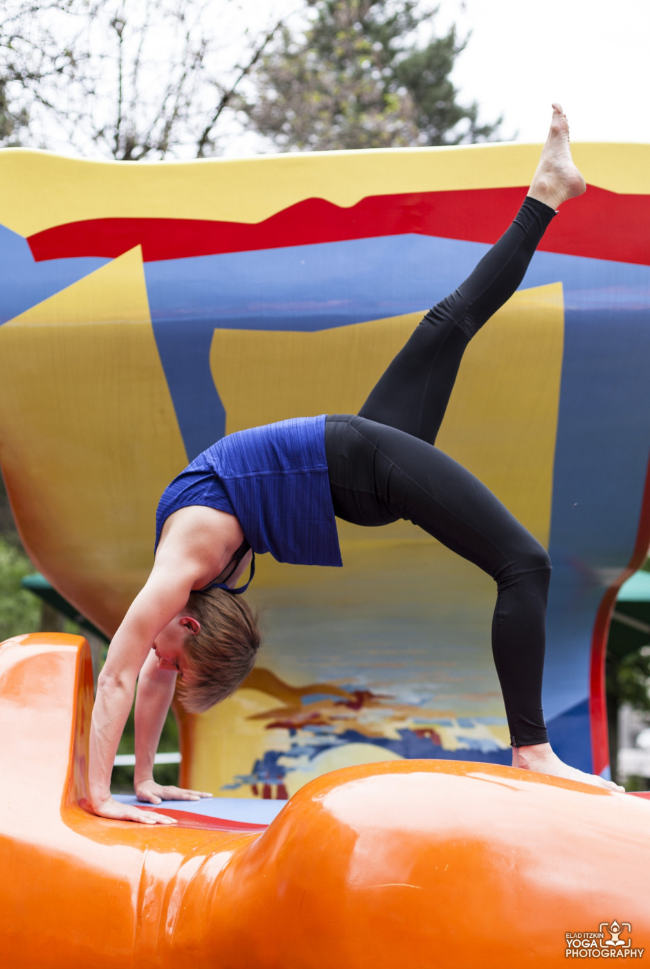 Livia-Yoga-Photos-in-Basel-Switzerland-Elad-Itzkin-Yoga-Photography-0170.jpg